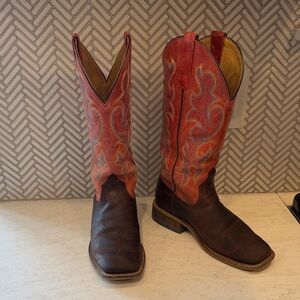 Macie Bean Brown Dancing Boots!